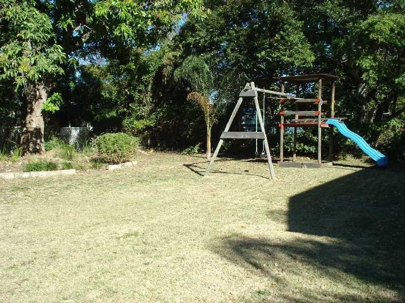 5 Sinclaire Street, Newtown QLD 4305