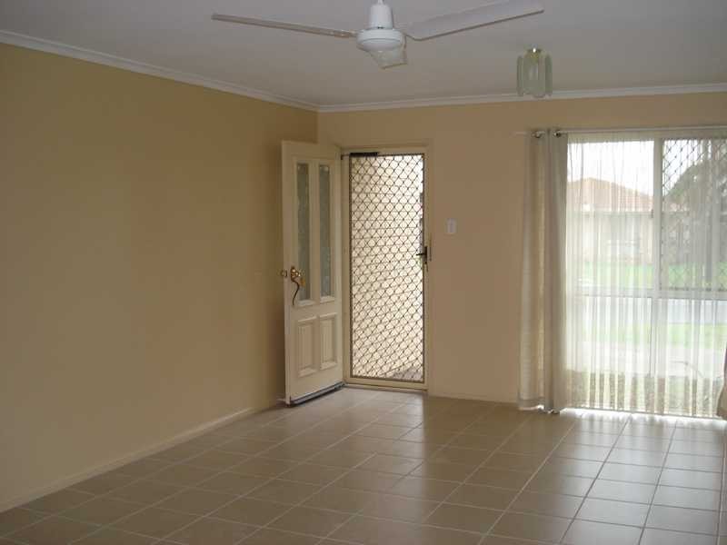 1/6 Bangalow Crescent, Raceview QLD 4305