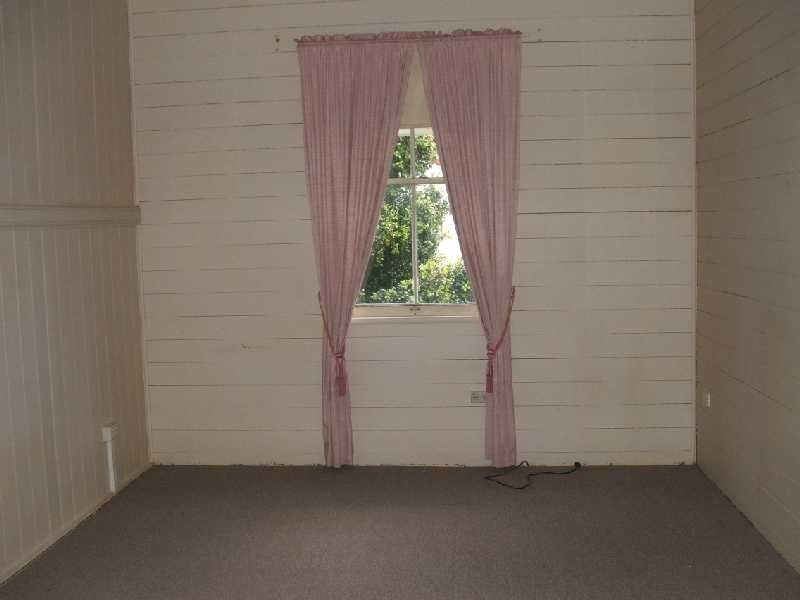5 Park Street, Ipswich QLD 4305