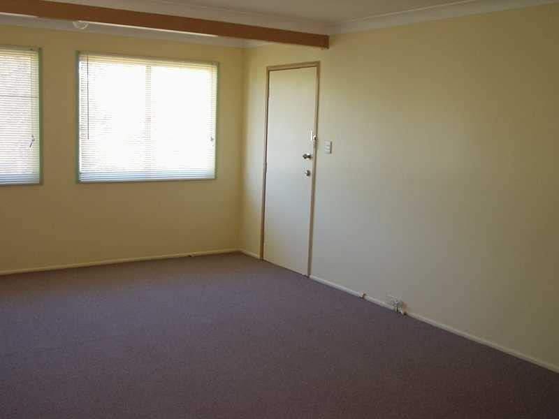 23 Vale Street, Bundamba QLD 4304