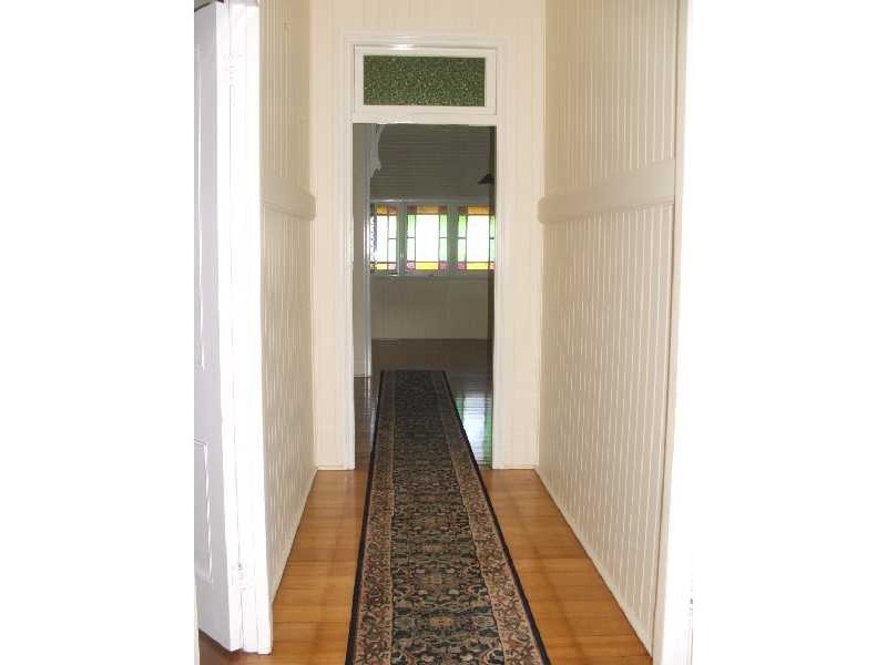 11 Booval Street, Booval QLD 4304