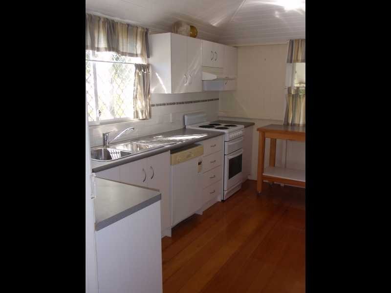 11 Booval Street, Booval QLD 4304