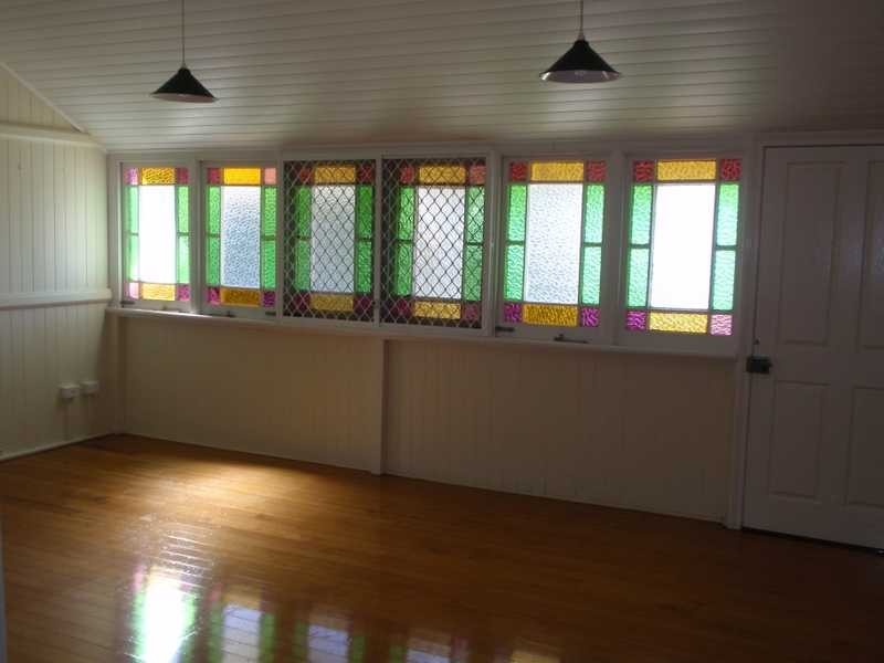 11 Booval Street, Booval QLD 4304