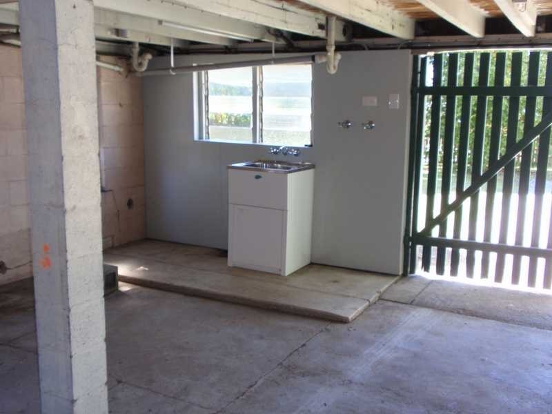 11 Booval Street, Booval QLD 4304