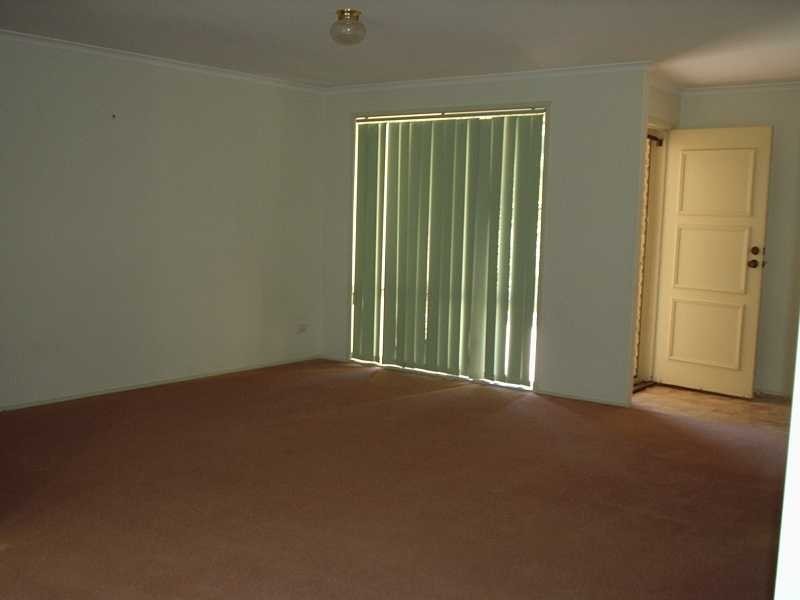 19 Quando Close, Yamanto QLD 4305