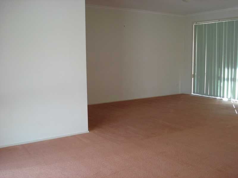 19 Quando Close, Yamanto QLD 4305