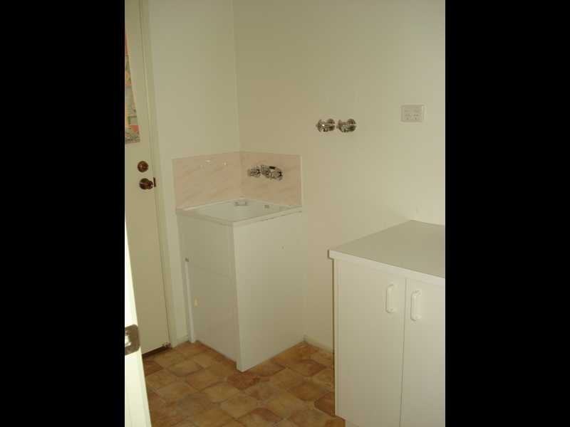 19 Quando Close, Yamanto QLD 4305