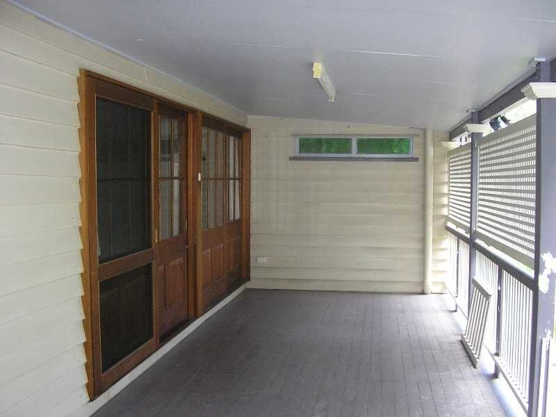 9 Arthur Street, Woodend QLD 4305