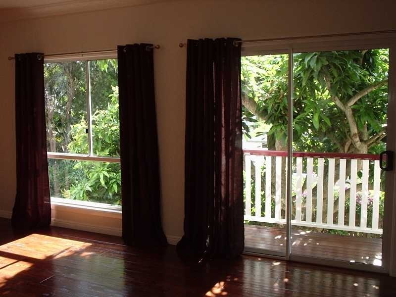 21a Walsh Street, Newtown QLD 4305