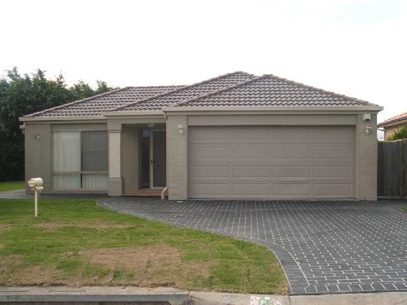 2 Hilldean Drive, Raceview QLD 4305