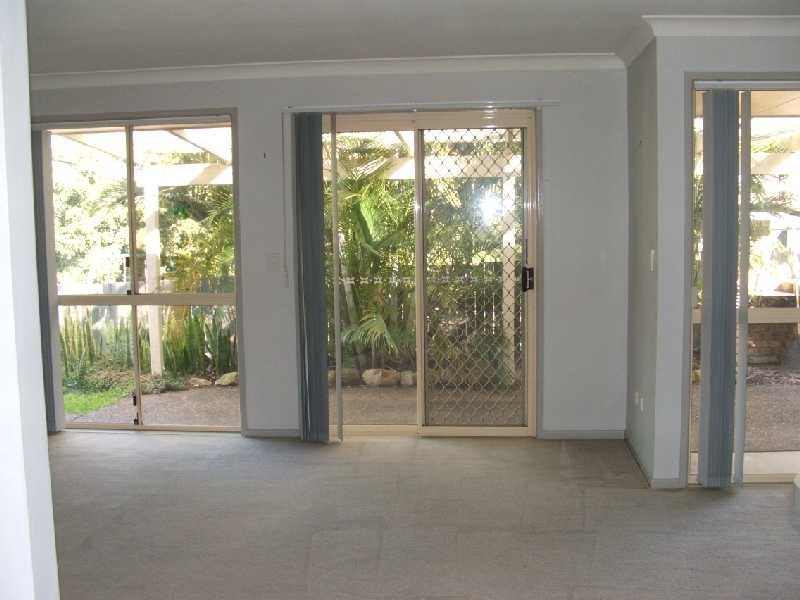 1/2 Paten Street, North Ipswich QLD 4305