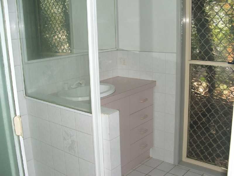 1/2 Paten Street, North Ipswich QLD 4305