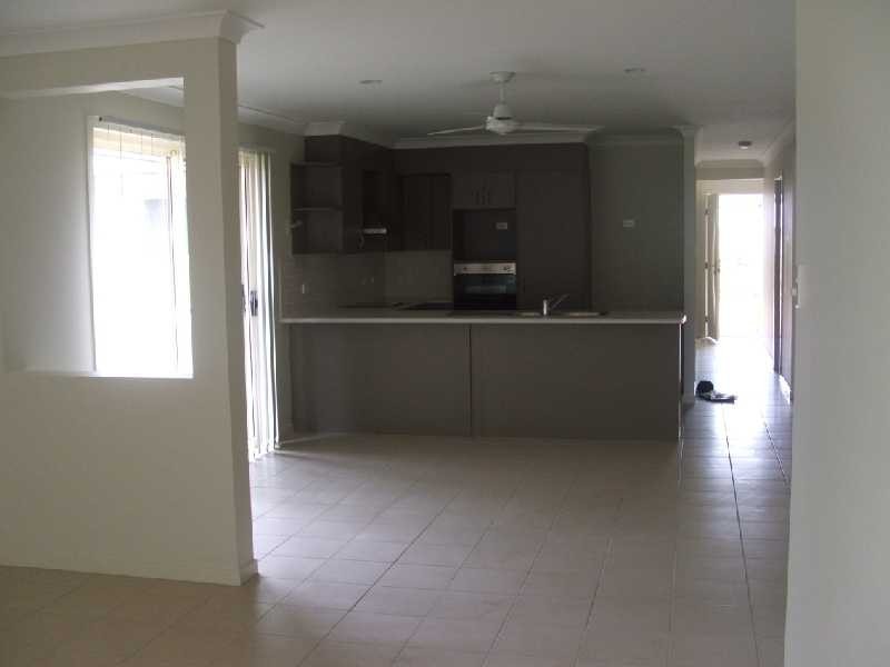 42a Penrose Circuit, Redbank Plains QLD 4301