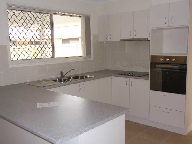 5 Ormiston Place, Brassall QLD 4305