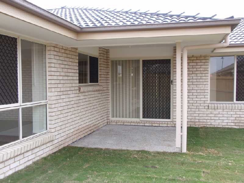 5 Ormiston Place, Brassall QLD 4305