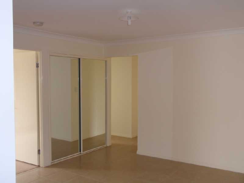 5 Ormiston Place, Brassall QLD 4305