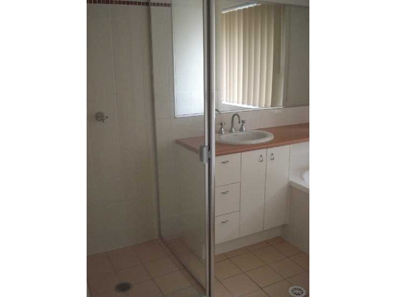 21 Angela Place, Yamanto QLD 4305