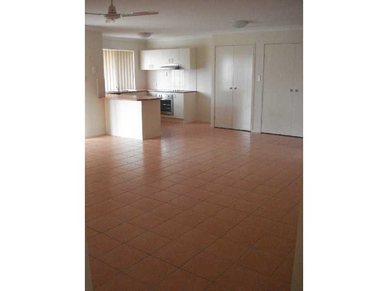 21 Angela Place, Yamanto QLD 4305