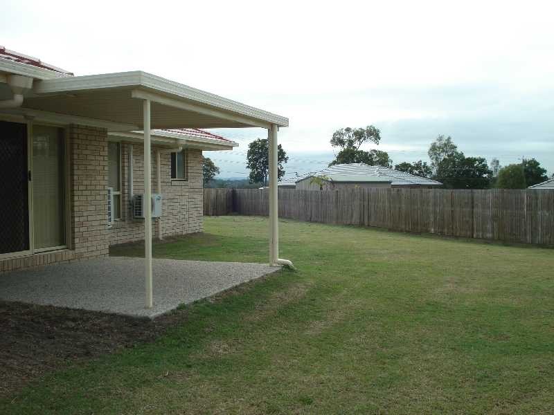 21 Angela Place, Yamanto QLD 4305