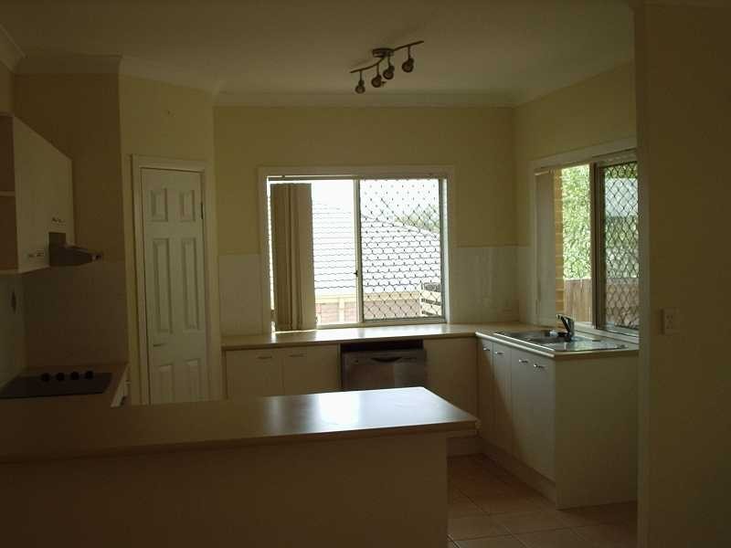 18 Harrison Grove, Deebing Heights QLD 4306