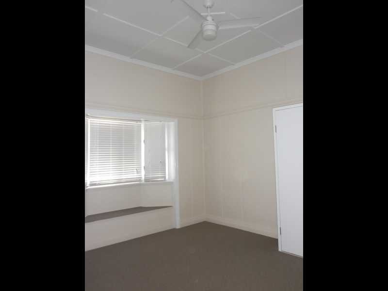 57 Brisbane Road, Bundamba QLD 4304