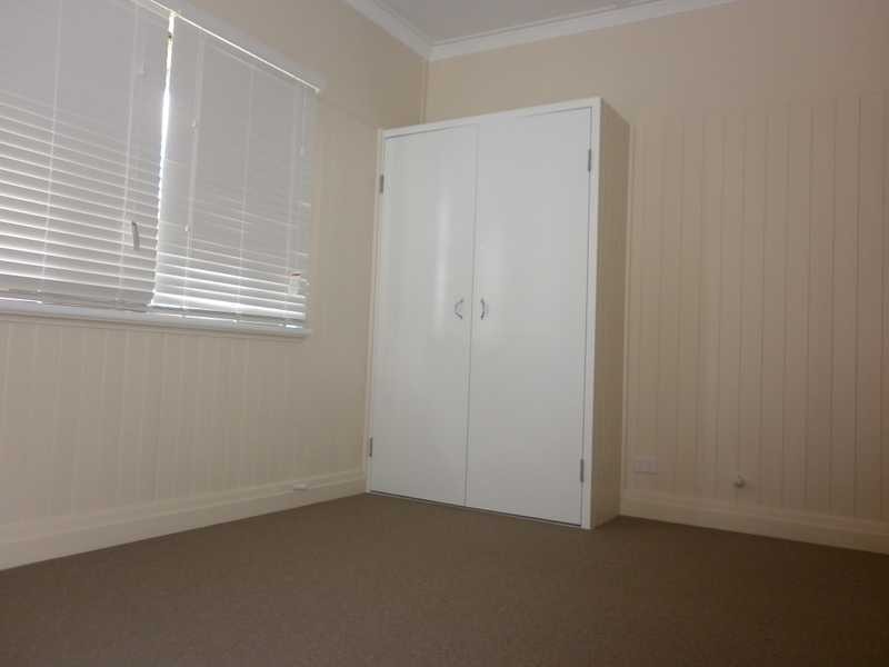 57 Brisbane Road, Bundamba QLD 4304