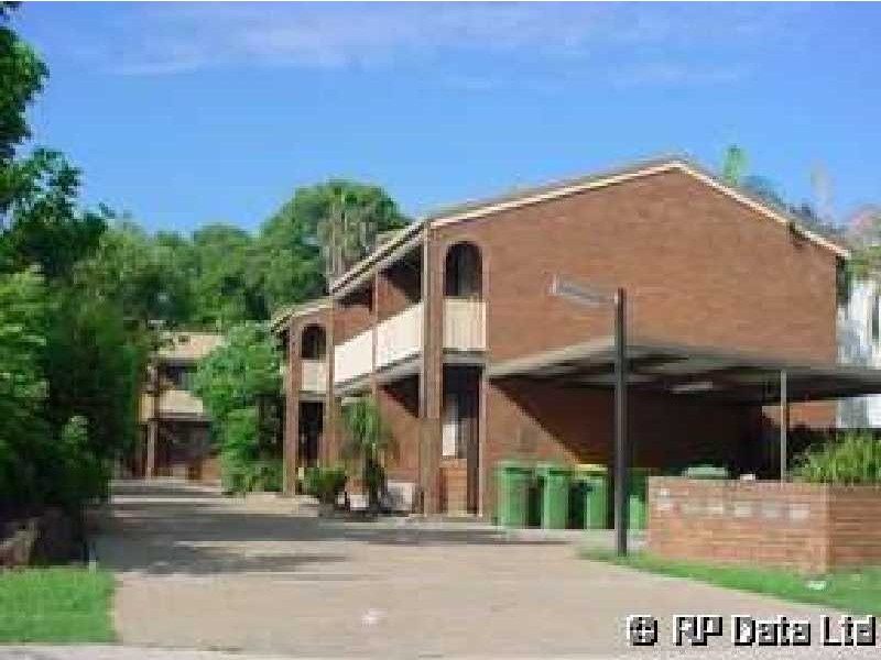 1/19 Clifton Street, Booval QLD 4304