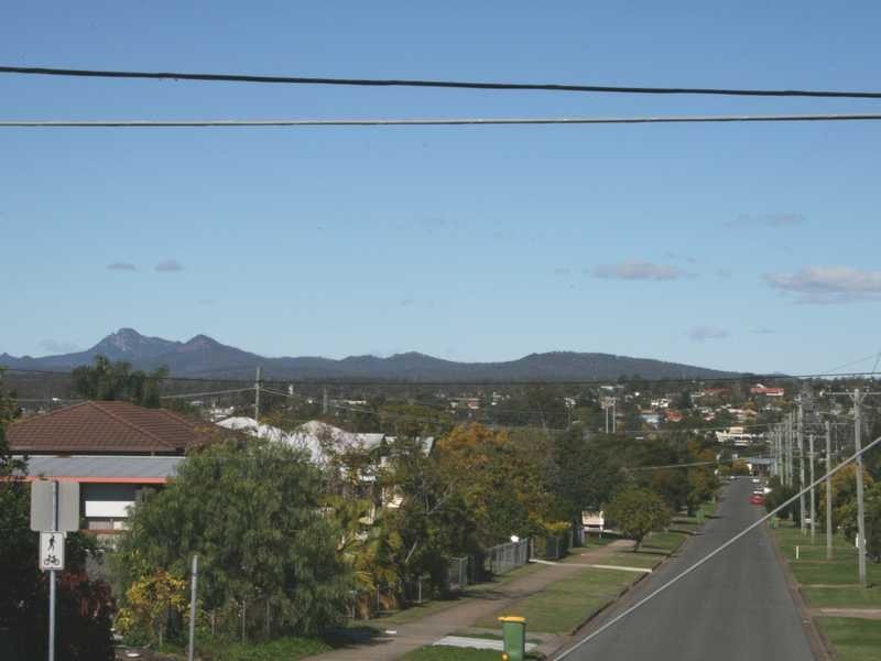 102 Blackstone Road, Silkstone QLD 4304