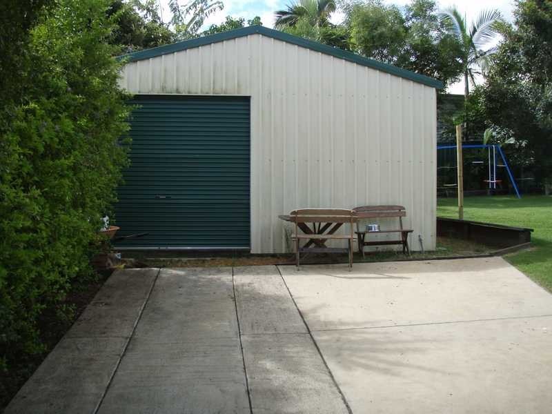 102 Blackstone Road, Silkstone QLD 4304