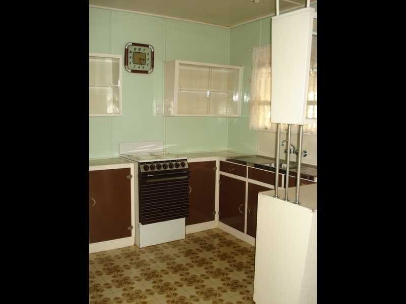 32 Vivian Street, Eastern Heights QLD 4305