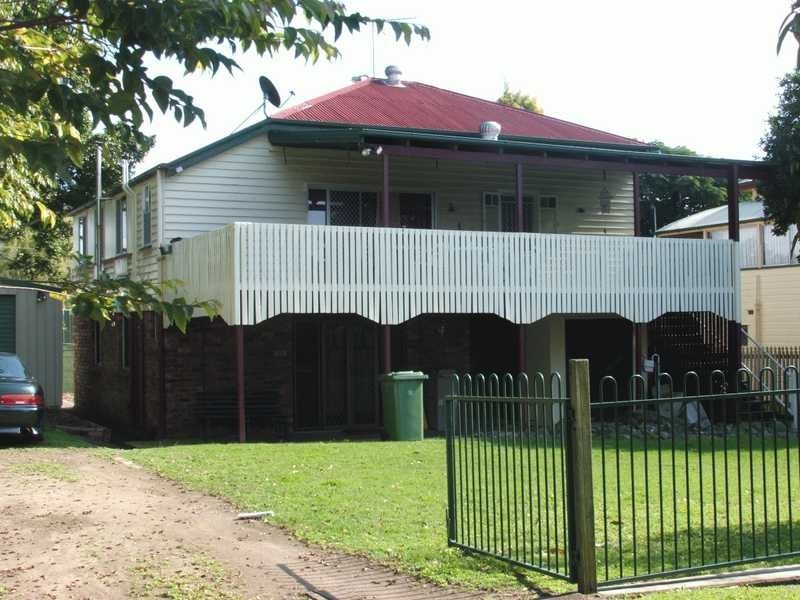 8 Feeney Lane, East Ipswich QLD 4305