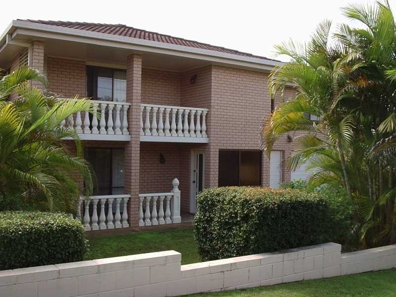9 Sharpe Street, Brassall QLD 4305