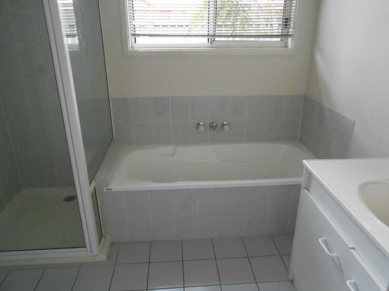 84 Equestrian Drive, Yamanto QLD 4305