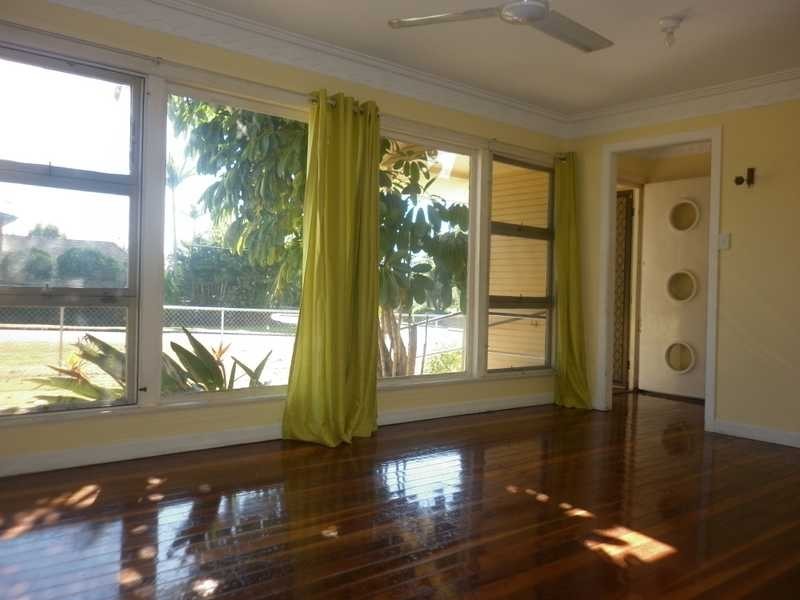 16 Leslie Street, East Ipswich QLD 4305