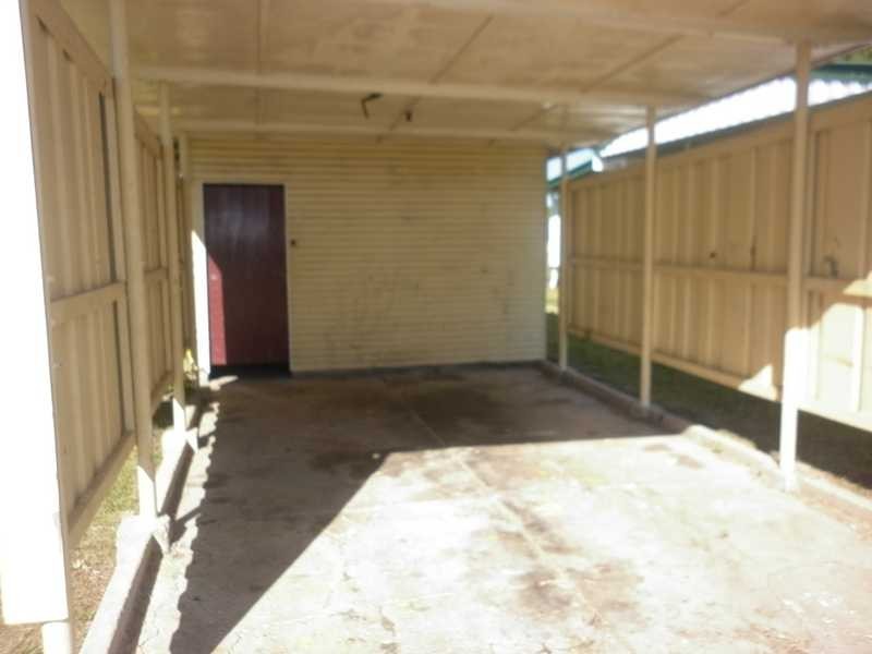16 Leslie Street, East Ipswich QLD 4305
