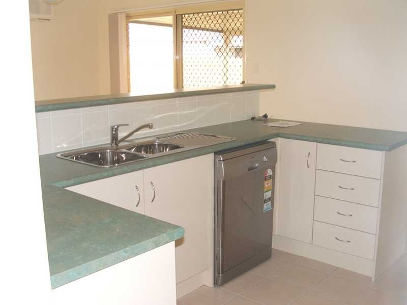 33 Baden Jones Way, North Booval QLD 4304