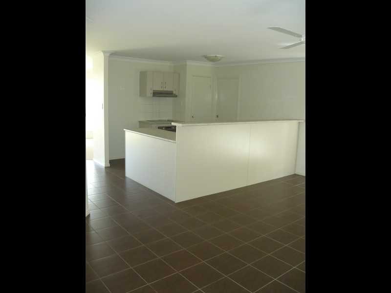 18 Heit Court, North Booval QLD 4304