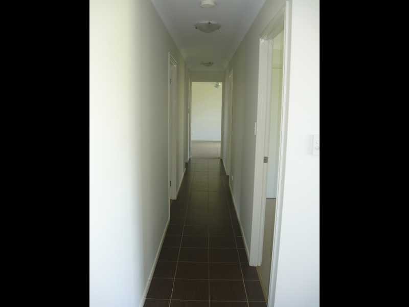 18 Heit Court, North Booval QLD 4304