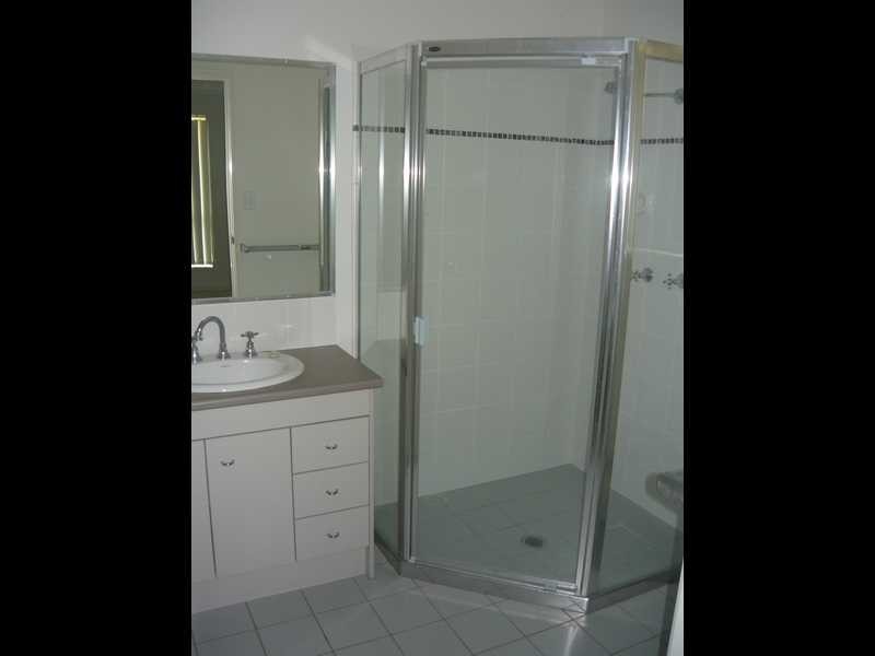 18 Heit Court, North Booval QLD 4304