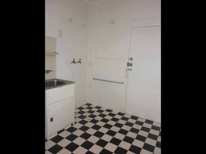 5 Chilcott Street, Silkstone QLD 4304