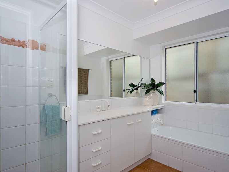 5 Yew Street, Yamanto QLD 4305