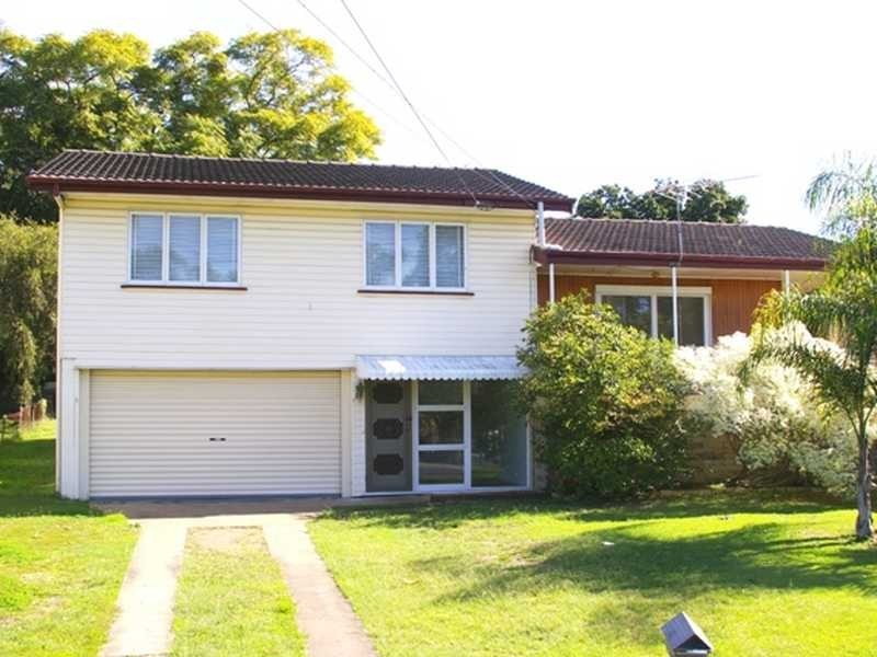 23 Raceview Street, Eastern Heights QLD 4305