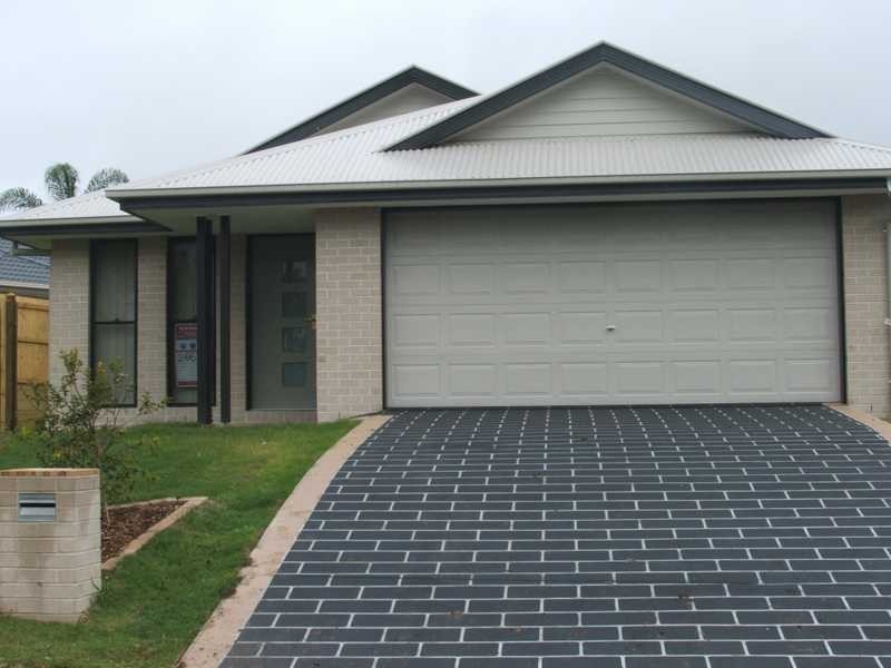 26 Penrose Circuit, Redbank Plains QLD 4301