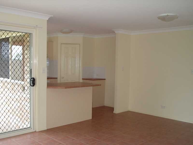 4 Nuala Street, Yamanto QLD 4305
