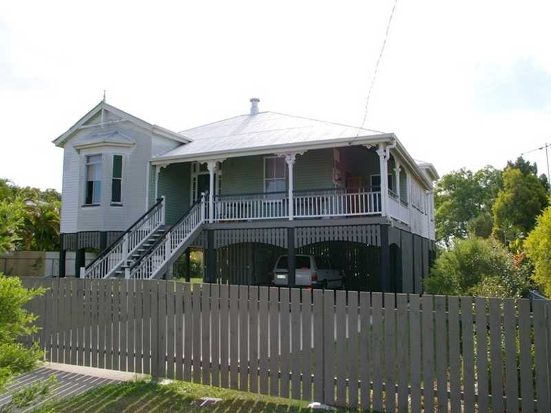 15 Eileen Street, Booval QLD 4304