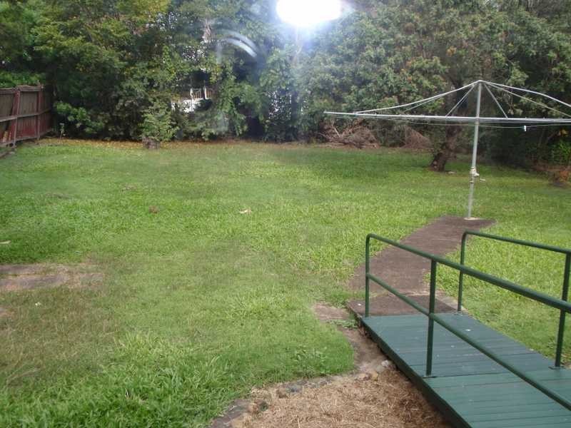 3 Christine Street, North Booval QLD 4304