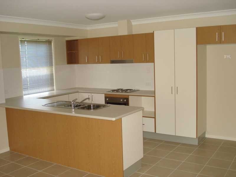 1 Jonathon Crescent, Flinders View QLD 4305