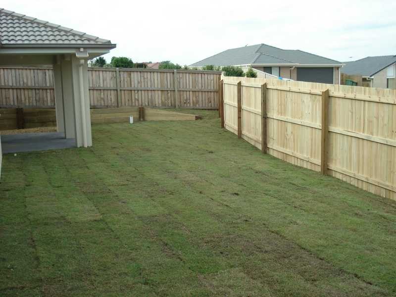 1 Jonathon Crescent, Flinders View QLD 4305