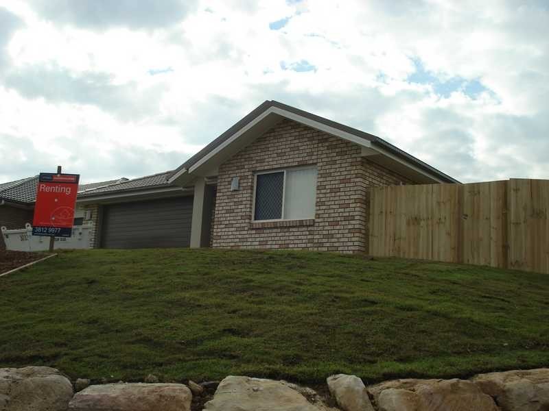1 Jonathon Crescent, Flinders View QLD 4305