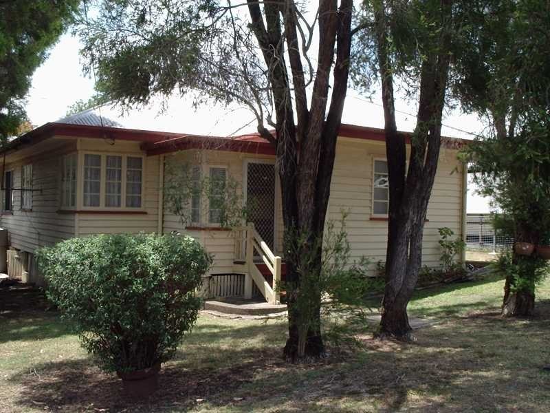 21 Bridson Avenue, East Ipswich QLD 4305